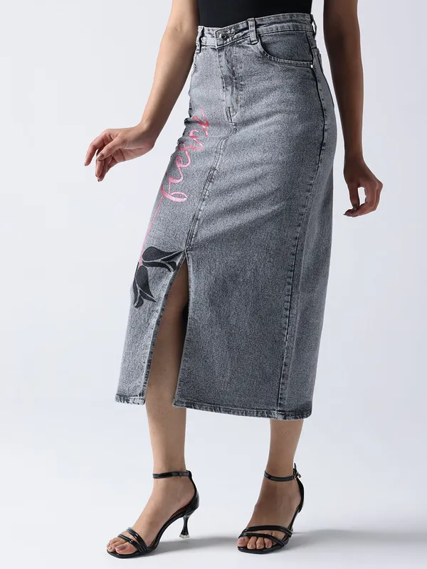 Charcoal_Grey_Poetic_Rose_Denim_Skirt_For_Women