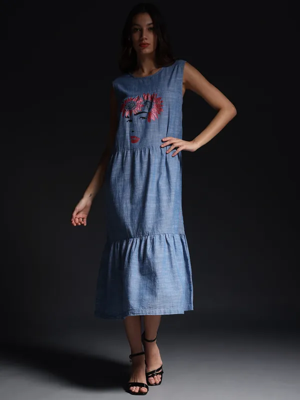 Blue_Red_Sunflower_Chambray_Sleeveless_Maxi_Dress_For_Women