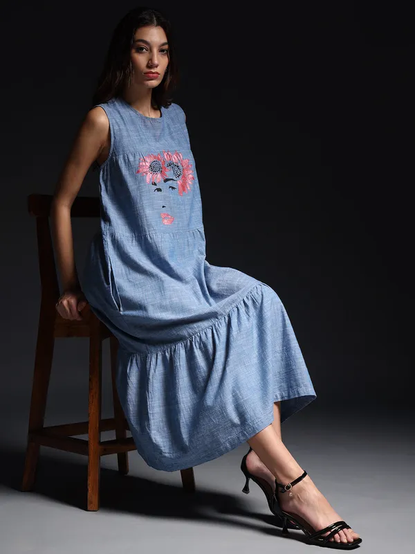 Blue_Red_Sunflower_Chambray_Sleeveless_Maxi_Dress_For_Women