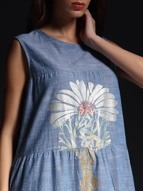 Blue_Daisy_Dreams_Metallic_Art_Sleeveless_Maxi_Dress_For_Women