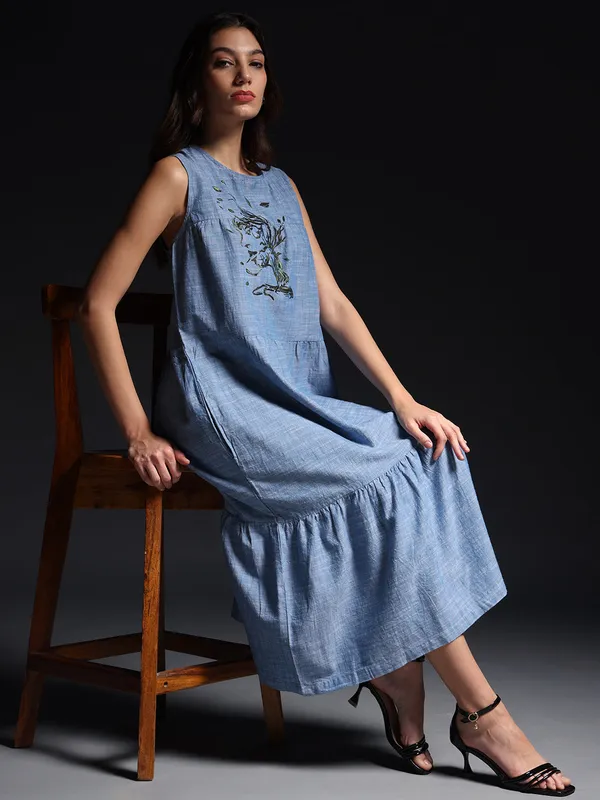 Blue_Whispering_Willow_Sleeveless_Maxi_Dress_For_Women