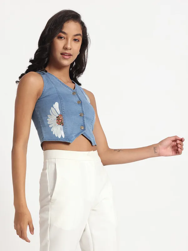 Blue_Floral_Embroidered_Top_in_Jeans_Crop_Vest_For_Women