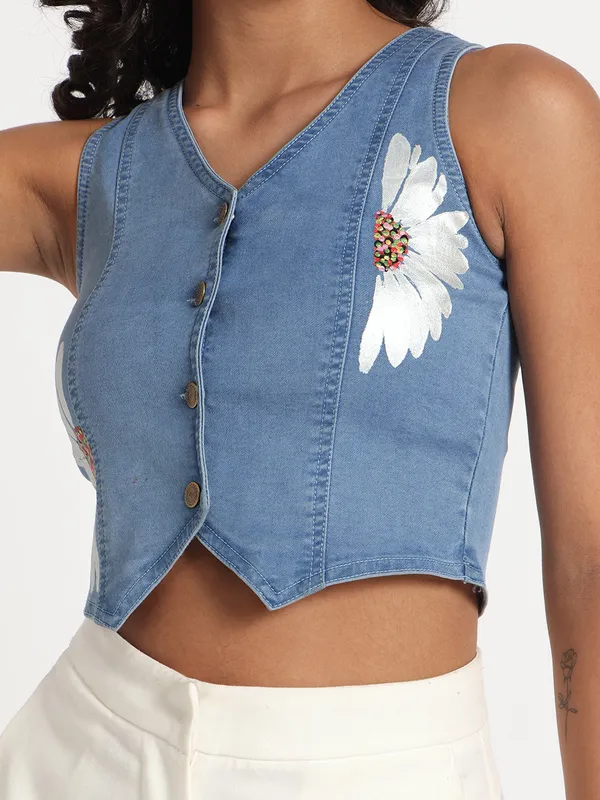 Blue_Floral_Embroidered_Top_in_Jeans_Crop_Vest_For_Women