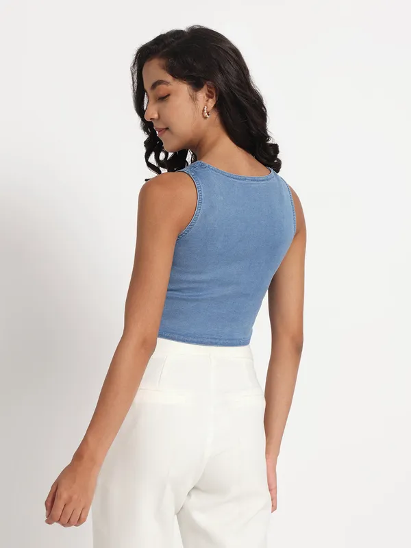Blue_Floral_Embroidered_Top_in_Jeans_Crop_Vest_For_Women