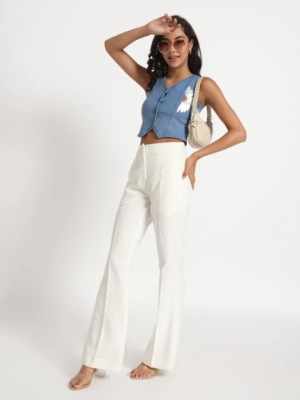 Blue_Floral_Embroidered_Top_in_Jeans_Crop_Vest_For_Women