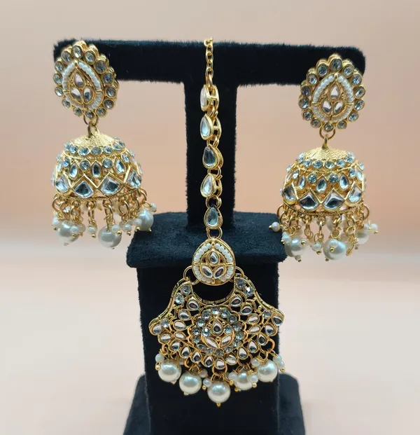 Gold_Tone_Kundan_Bridal_Necklace_Set_For_Women