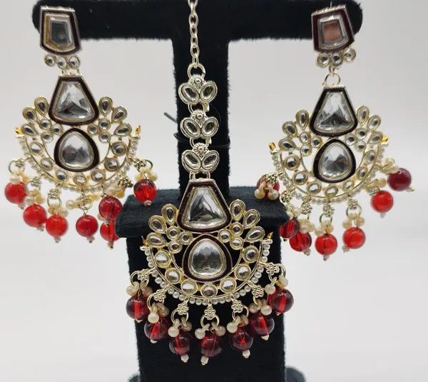 Gold-Tone_Kundan_Bridal_Jewellery_Set_For_Women