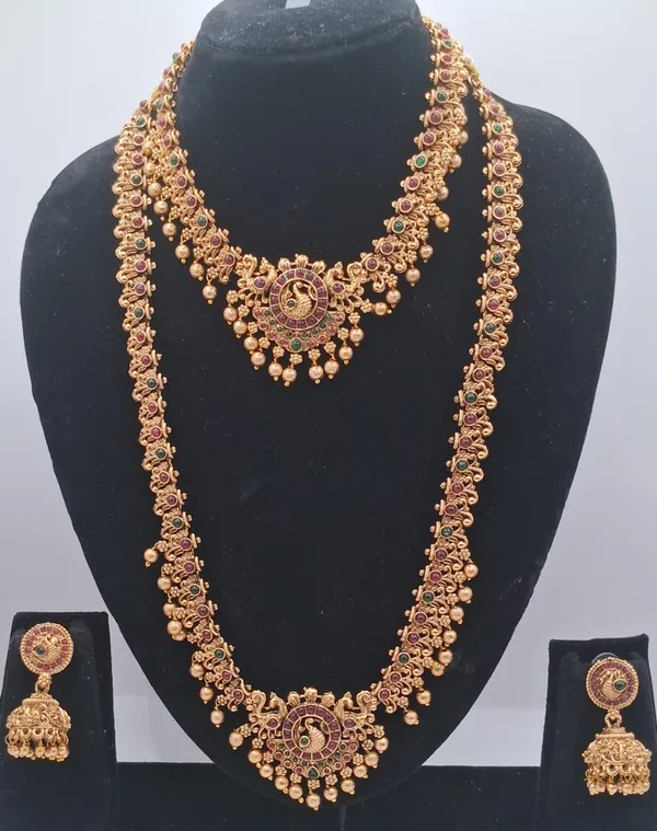 Gold_Tone_Temple_Jewellery_Set_For_Women
