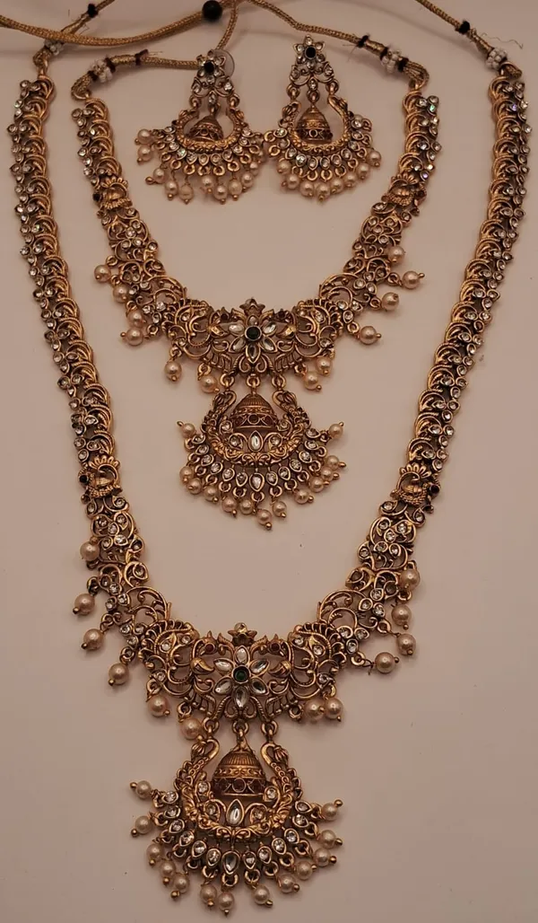 Gold_Tone_Stone_Studded_Necklace_Set_For_Women