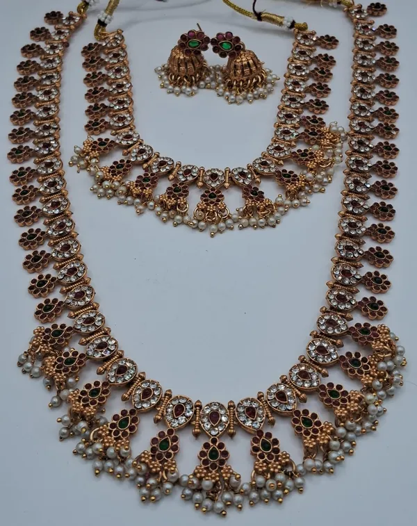Gold_Tone_Traditional_Necklace_Set_For_Women