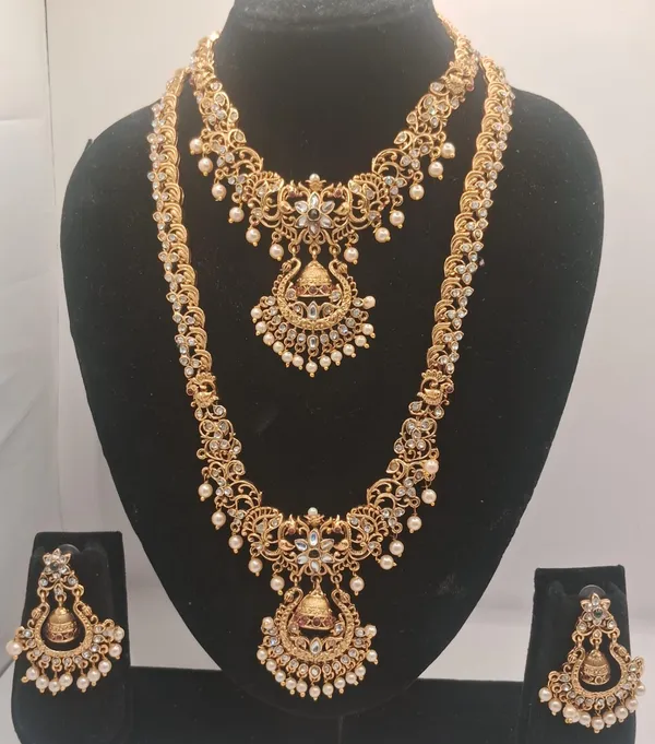 Gold_Tone_Stone_Studded_Necklace_Set_For_Women