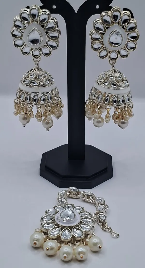Silver_Tone_Pearl_Embellished_Jewellery_Set_For_Women