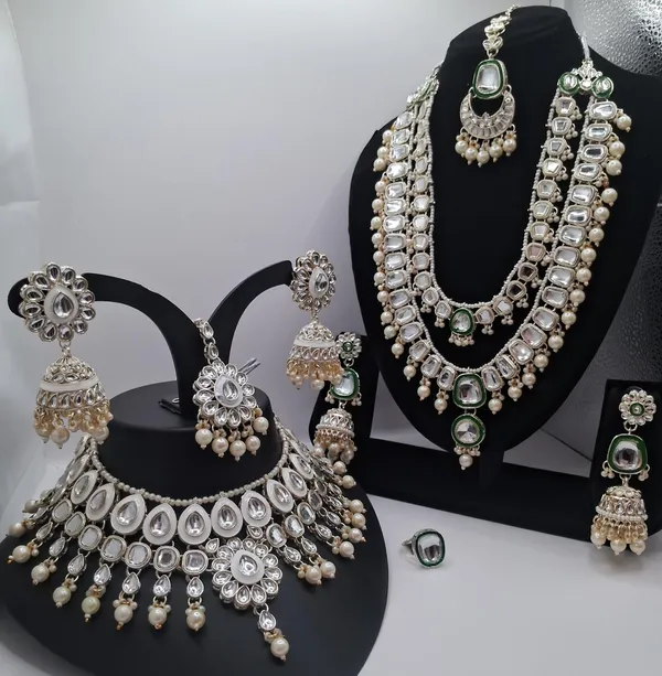 Silver_Tone_Kundan_Necklace_Set_For_Women