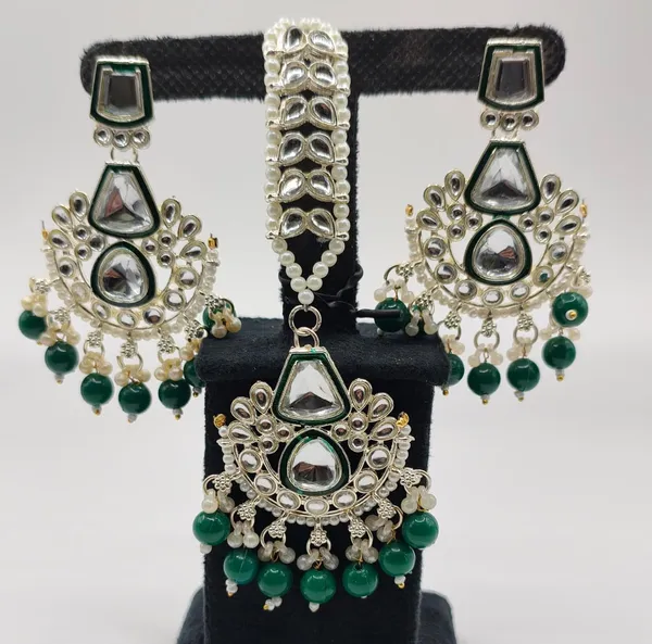 Green_Stone_Embellished_Jewellery_Set_For_Women