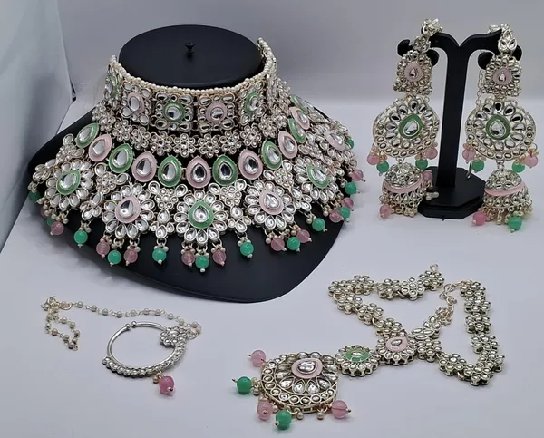 Silver_Tone_Green_Pink_Choker_Jewellery_Set_For_Women