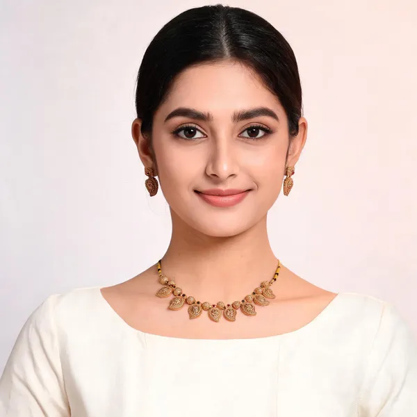 Antique_Gold_Tone_Traditional_Necklace_Set_For_Women