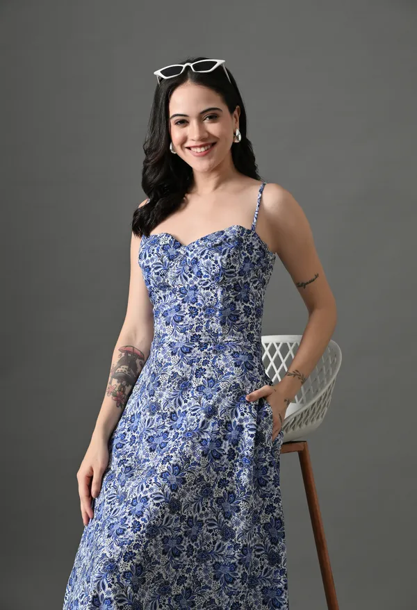 Blue_Floral_Kiss_Cotton_Maxi_Dress_For_Women