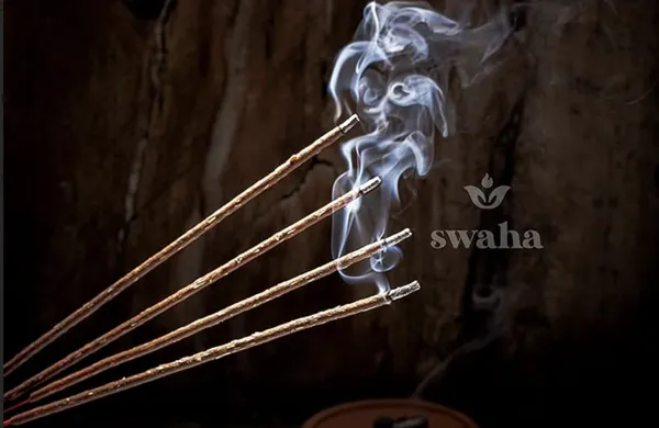 Pack_Of_3_Vandan_Agarbatti_Experience_The_Divine_Oudh_Wood_Fragrance_Long_Lasting_Incense_Sticks