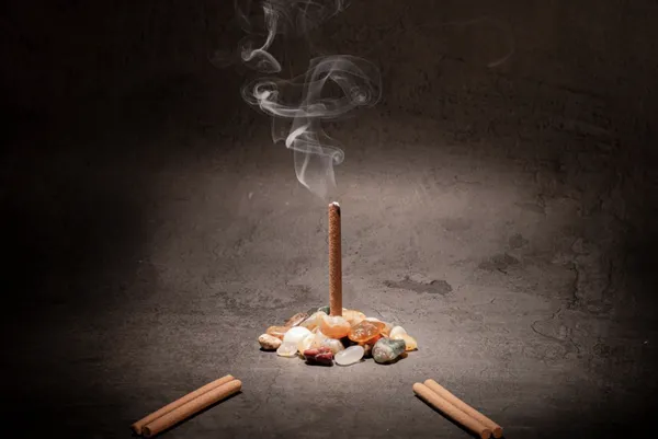 Mogra_Cylindrical_Dhoop_Stick,_Long_Lasting_Jasmine_Fragrance_Incense_Sticks,_Bamboo_Less_Eco_Friendly_Agarbatti_Sticks_-_Pack_Of_3