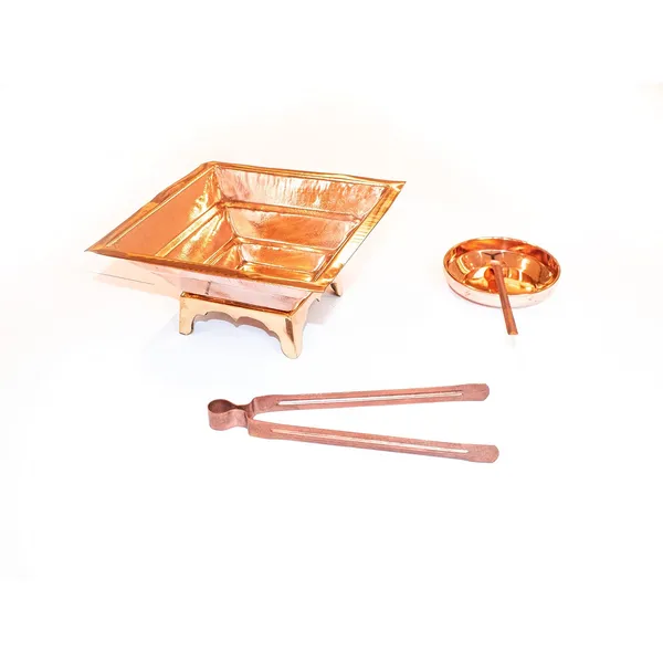 Traditional_Copper_Havan_Kund_Set_With_Copper_Aachmani_Spoon_Small_Copper_Plate