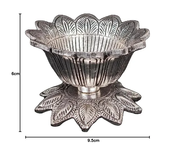 Kamal_Bowl_Metal_Lotus_Bowl