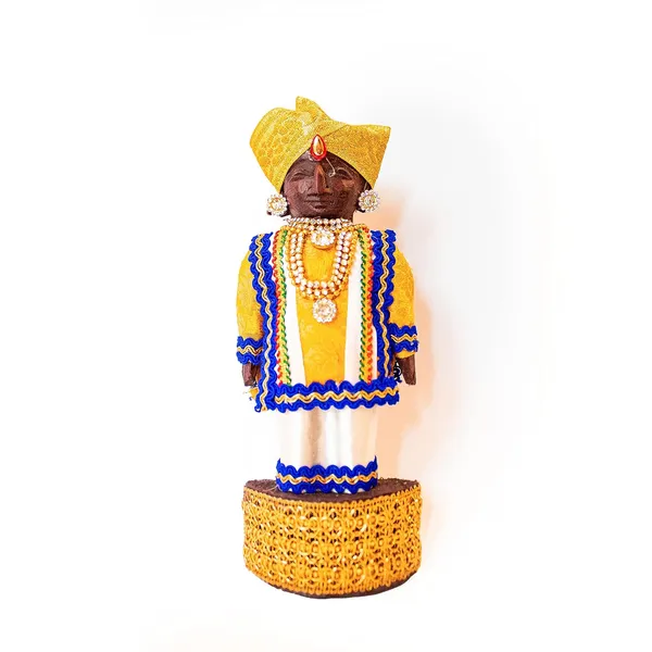 Marapachi_Raja_Rani_Wooden_Doll_20Cm_Height_Bommala_Koluvu_Dolls_Pattada_Gombe_With_Dress_Navratri_Special_Dolls