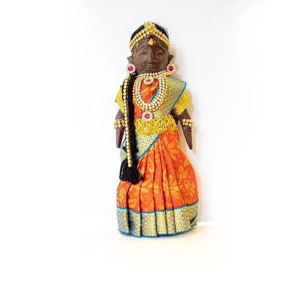 Marapachi_Raja_Rani_Wooden_Doll_20Cm_Height_Bommala_Koluvu_Dolls_Pattada_Gombe_With_Dress_Navratri_Special_Dolls