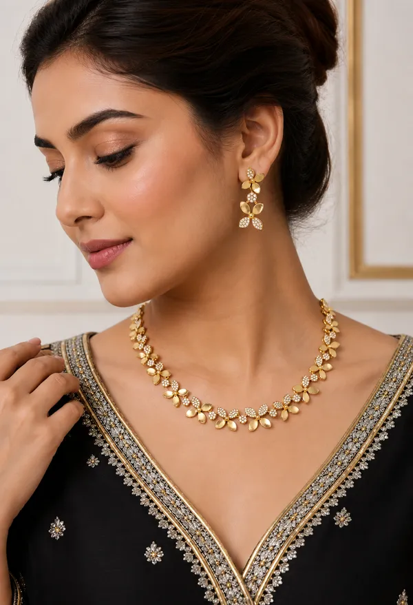 Gold_Plated_AD_Necklece_Set_with_Unique_designer_Pis