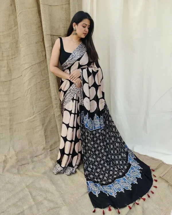 Black_&_Beige_Dual-Print_Crepe_Saree_with_Polka_Dots__Original_Japan_Satin_(Devsena_satin)