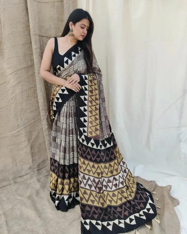 Black_&_Multi-Color_Geometric_Digital_Print_Saree_Original_Japan_Satin_(Devsena_satin)