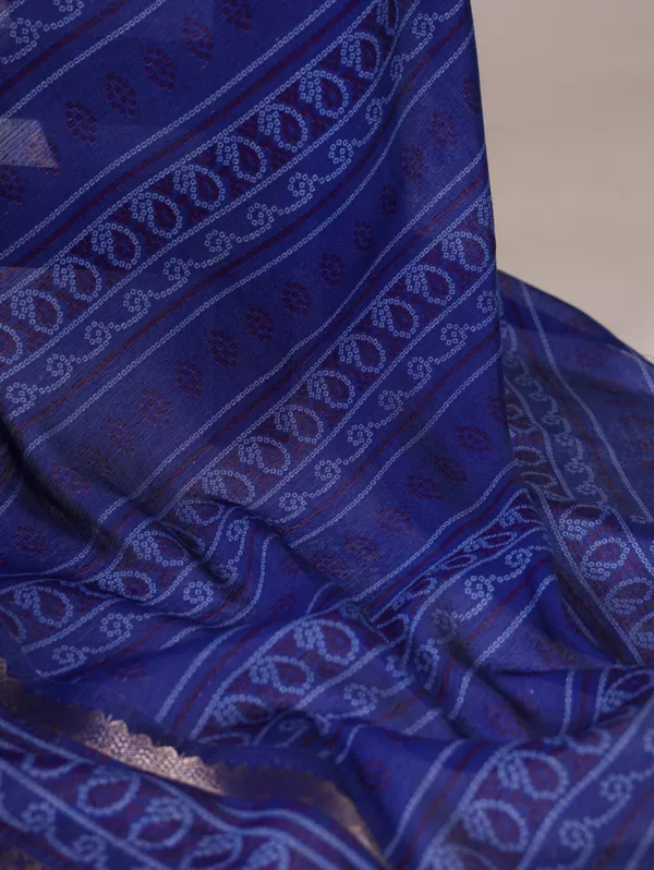 Magenta_Purple_Bandhej_Print_With_Zari_Weaving_Work