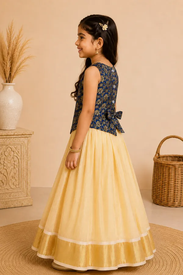 Amba_Collection_Girls_South_Cotton_Tissue_Parkar_Polak_Maharashtrian_Traditional_Outfit