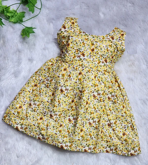 Yellow_Pure_Cotton_Sleeveless_Round_Neck_Fit_And_Flare_Dress_For_Girls