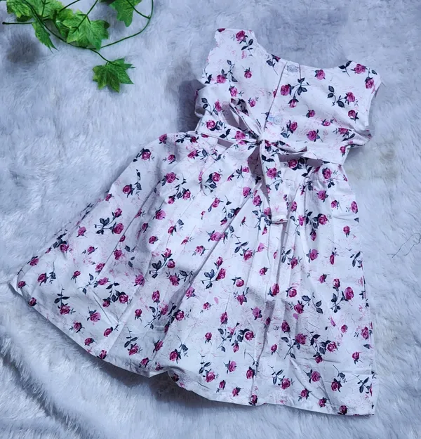 Multicolor_Pure_Cotton_Sleeveless_Round_Neck_Fit_And_Flare_Dress_For_Girls
