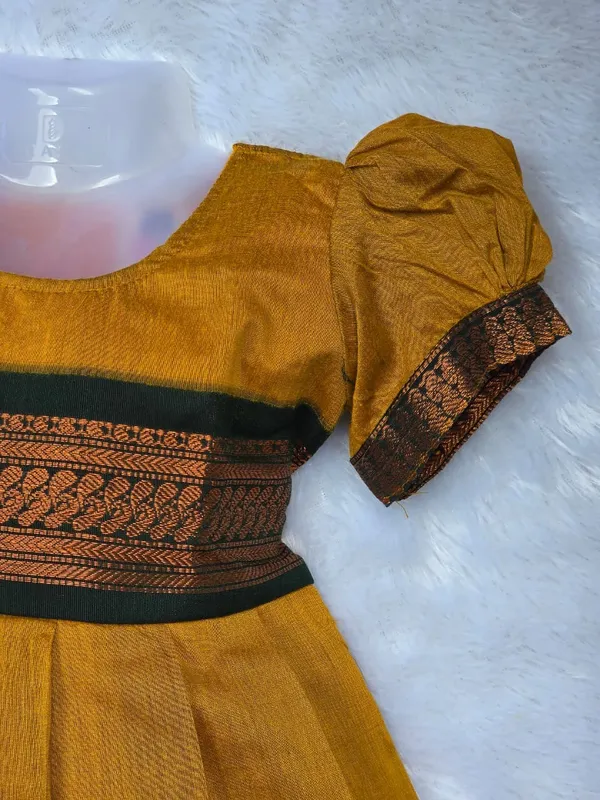 Amba_Collection_Boutique_Girl's_Traditional_Ethnic_Wear_Kalyani_Cotton_Balloon_Sleeves_Frock
