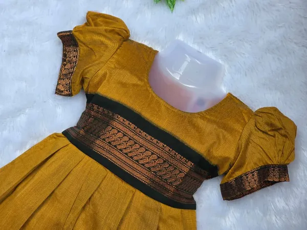 Amba_Collection_Boutique_Girl's_Traditional_Ethnic_Wear_Kalyani_Cotton_Balloon_Sleeves_Frock