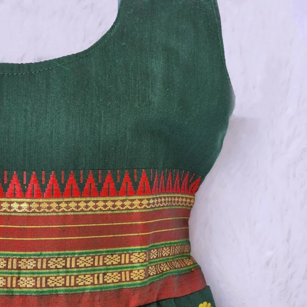 Green_Cotton_Silk_Sleeveless_Round_Neck_Fit_And_Flare_Dress_For_Girls