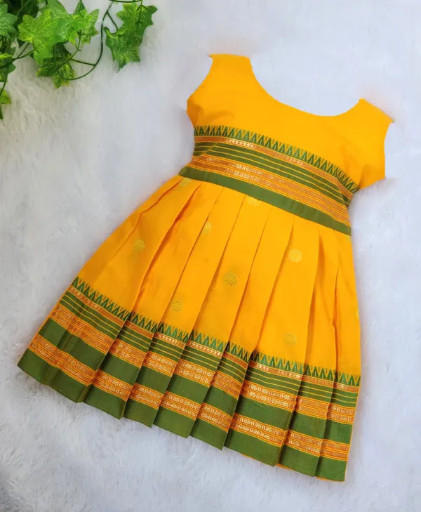 Yellow_Cotton_Silk_Sleeveless_Round_Neck_Fit_And_Flare_Dress_For_Girls