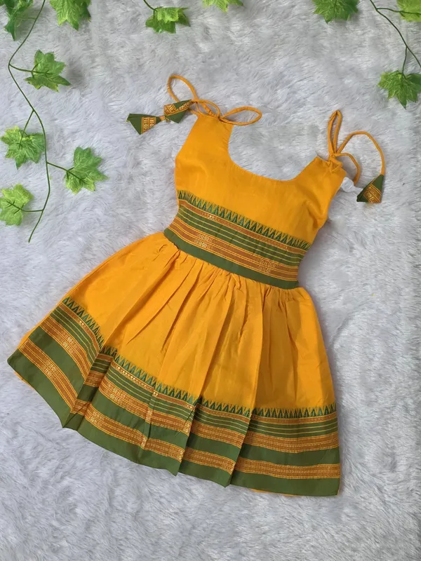Yellow_Cotton_Silk_Sleeveless_Round_Neck_Layered_Dress_For_Girls