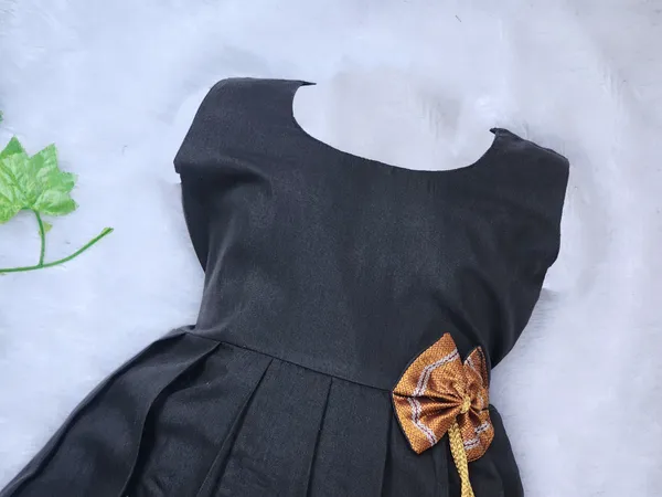 Black_Cotton_Silk_Sleeveless_Round_Neck_Fit_And_Flare_Dress_For_Girls