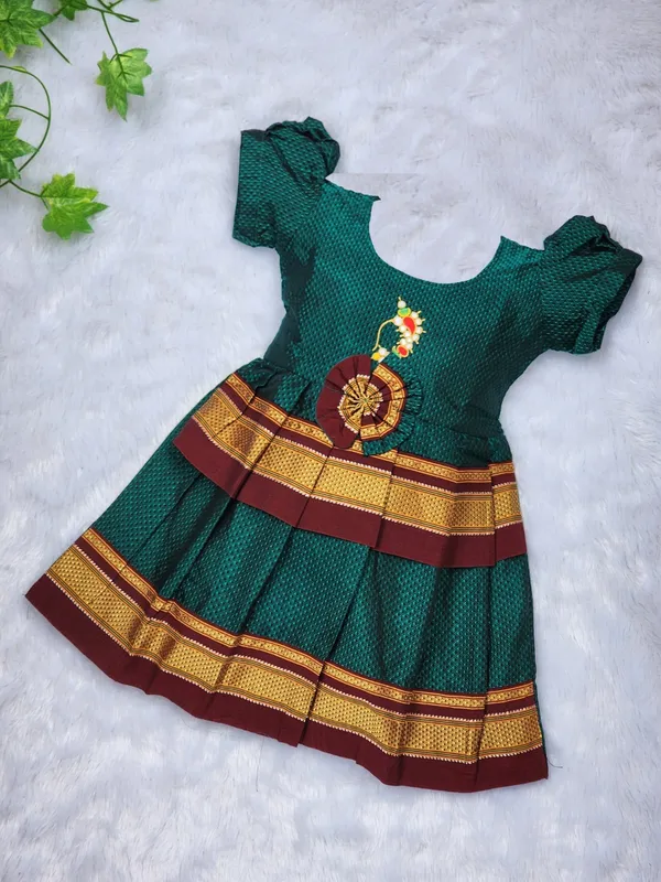 Peacock_Green_Cotton_Silk_Short_Sleeve_Round_Neck_Fit_And_Flare_Dress_For_Girls