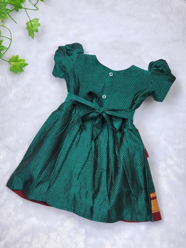 Peacock_Green_Cotton_Silk_Short_Sleeve_Round_Neck_Fit_And_Flare_Dress_For_Girls