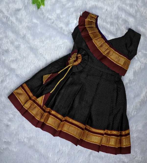 Amba_Collection_Boutique_Girl's_New_Traditional_Ethnic_Wear_Reshim_Cotton_Khan_Side_Freel_Flower_Frock