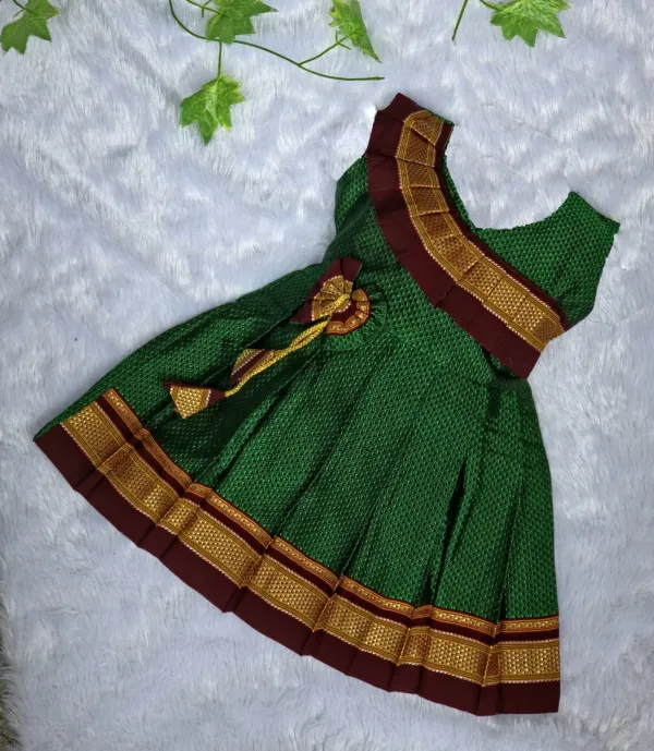 Amba_Collection_Boutique_Girl's_New_Traditional_Ethnic_Wear_Reshim_Cotton_Khan_Side_Freel_Flower_Frock
