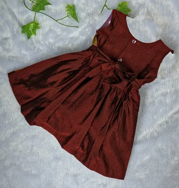 Amba_Collection_Boutique_Girl's_New_Traditional_Ethnic_Wear_Reshim_Cotton_Khan_Side_Freel_Flower_Frock