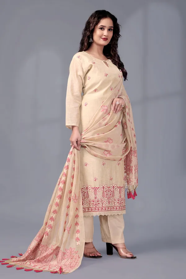 Chiku_Ethnic_Motifs_Embroidered_Regular_Thread_Work_Kurti_With_Trousers_&_Dupatta_For_Women