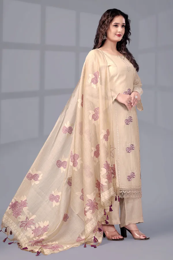 Chiku_Ethnic_Motifs_Embroidered_Regular_Thread_Work_Kurti_With_Trousers_&_Dupatta_For_Women