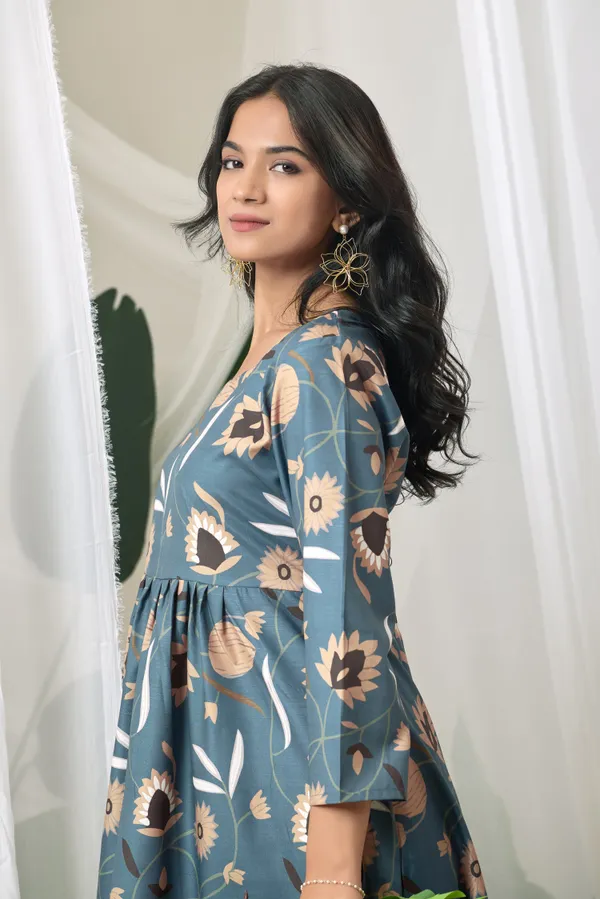 Top_Trendy_Stylish_Printed_Rayon_Women_Gown_with_palazzo_|_Elegant_Anarkali_Gown_Pair_for_Party_&_Festive_Wear