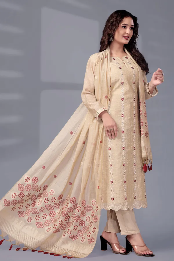 Chiku_Ethnic_Motifs_Embroidered_Regular_Thread_Work_Kurti_With_Trousers_&_Dupatta_For_Women