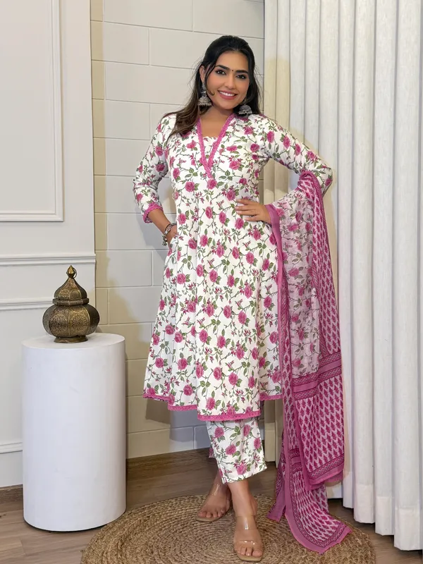 White_Floral_Printed_Regular_Kurta_With_Trousers_&_With_Dupatta_For_Women